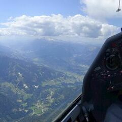 Flugwegposition um 11:07:23: Aufgenommen in der Nähe von Gemeinde Mautern in der Steiermark, 8774, Österreich in 2383 Meter